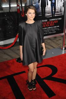 Keri Russell feet photo thumbnail