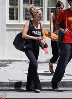 Ashley Tisdale feet photo thumbnail