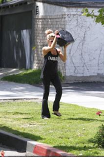 Ashley Tisdale feet photo thumbnail