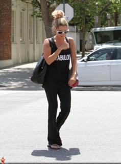 Ashley Tisdale feet photo thumbnail