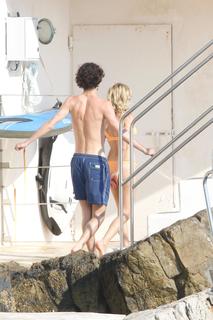 Sienna Miller feet photo thumbnail