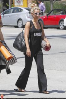 Ashley Tisdale feet photo thumbnail