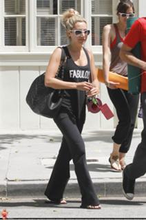 Ashley Tisdale feet photo thumbnail