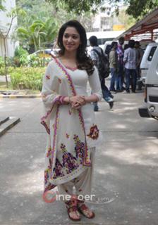 Tamannaah Bhatia feet photo thumbnail