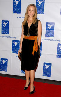 Julie Benz feet photo thumbnail