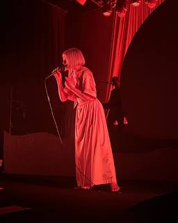 Aurora Aksnes feet photo thumbnail