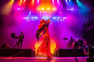 Aurora Aksnes feet photo thumbnail