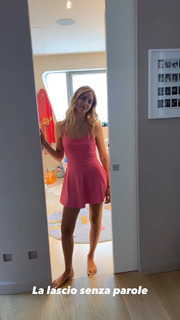 Chiara Ferragni feet photo thumbnail