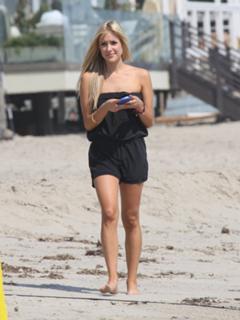 Kristin Cavallari feet photo thumbnail