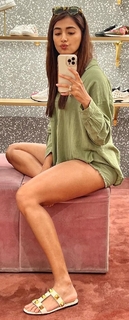 Pooja Hegde feet photo thumbnail