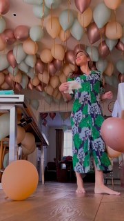 Eva Mendes feet photo thumbnail