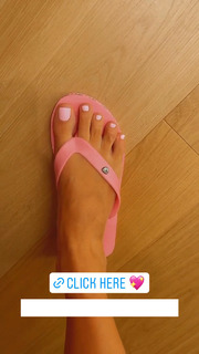 Chiara Ferragni feet photo thumbnail