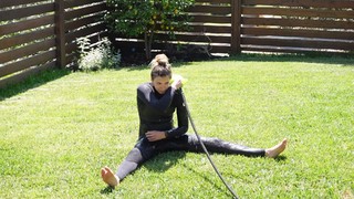 Rachel Ballinger feet photo thumbnail