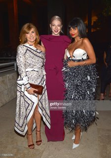 Connie Britton feet photo thumbnail