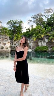 Mia Plays feet photo 4