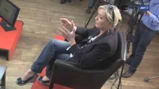 Marine Le Pen feet photo 5