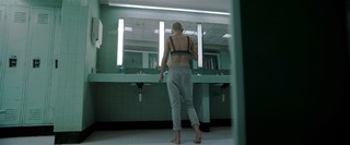 Kristen Stewart feet photo thumbnail