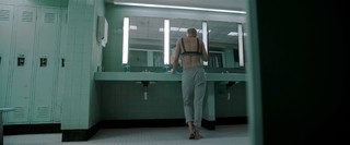 Kristen Stewart feet photo thumbnail