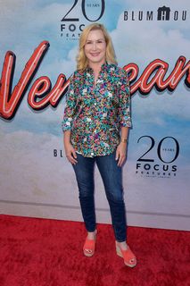 Angela Kinsey feet photo thumbnail