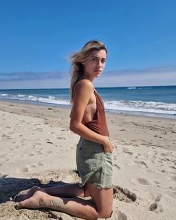 Ludovica Frasca feet photo thumbnail