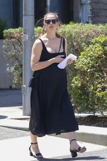 Ashley Greene feet photo thumbnail