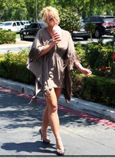 Britney Spears feet photo thumbnail