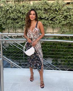 Anitta feet photo thumbnail