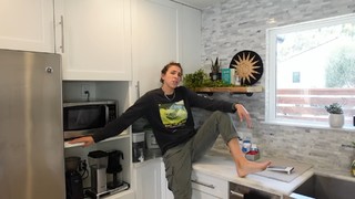 Rachel Ballinger feet photo thumbnail