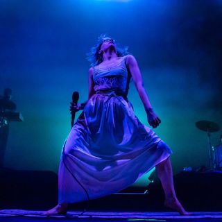 Aurora Aksnes feet photo thumbnail