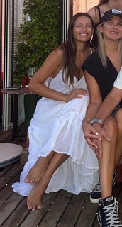 Carolina Ardohain feet photo thumbnail