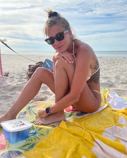 Marta Wierzbicka feet photo thumbnail