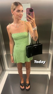 Chiara Ferragni feet photo thumbnail