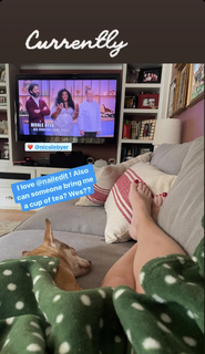 Angela Kinsey feet photo thumbnail