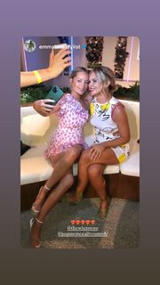 Laura Whitmore feet photo thumbnail