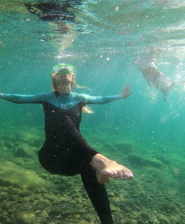 Nicole Neumann feet photo thumbnail