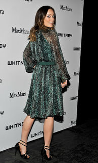 Olivia Wilde feet photo thumbnail
