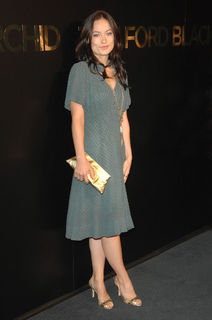 Olivia Wilde feet photo thumbnail
