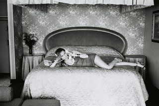 Miley Cyrus feet photo thumbnail