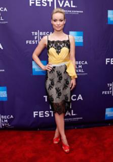 Olivia Wilde feet photo thumbnail