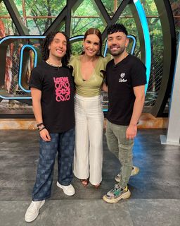Tania Rincón feet photo thumbnail