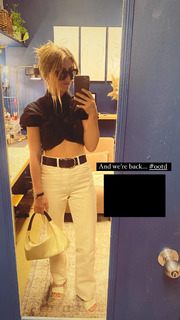 Julianne Hough feet photo thumbnail
