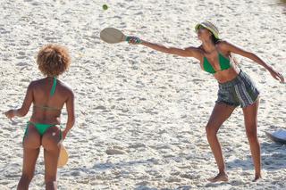 Lais Ribeiro feet photo thumbnail