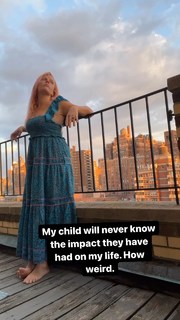 Busy Philipps feet photo thumbnail