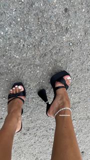 Karrueche Tran feet photo thumbnail