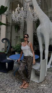 Cristina Buccino feet photo thumbnail