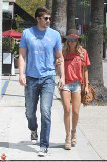 Ashley Tisdale feet photo thumbnail