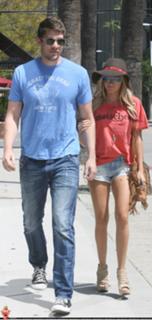 Ashley Tisdale feet photo thumbnail