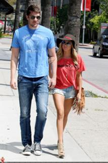 Ashley Tisdale feet photo thumbnail