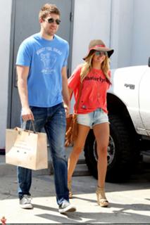 Ashley Tisdale feet photo thumbnail