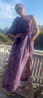 Minnie Driver feet photo thumbnail
